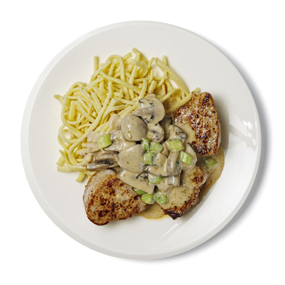 Produktabbildung GLOBUS Tagesgericht Mittwoch: Schweinemedaillons mit Champignonrahmsauce, dazu Spätzle