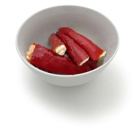 Peperoni lang rot, gefüllt mit Frischkäse