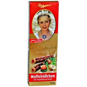 Waffelröllchen mit Haselnusscreme