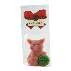 Marzipan-Schwein mit Kleeblatt