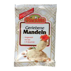 Mandelkerne, gerieben