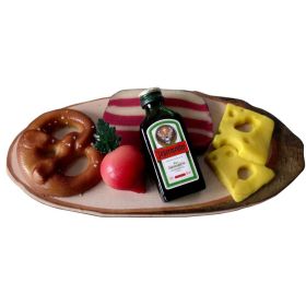 Marzipan, Schinkenbrett + Jägermeister